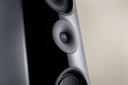 Reference_5GS_schwarz_Detail_Hochtonsystem_HG_beige_2025_1920x1920.jpg.webp