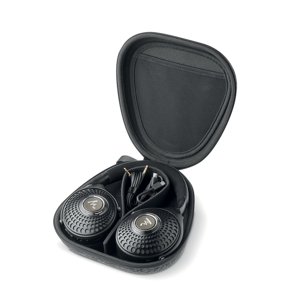 bathys_deep_black_case_ouv.webp